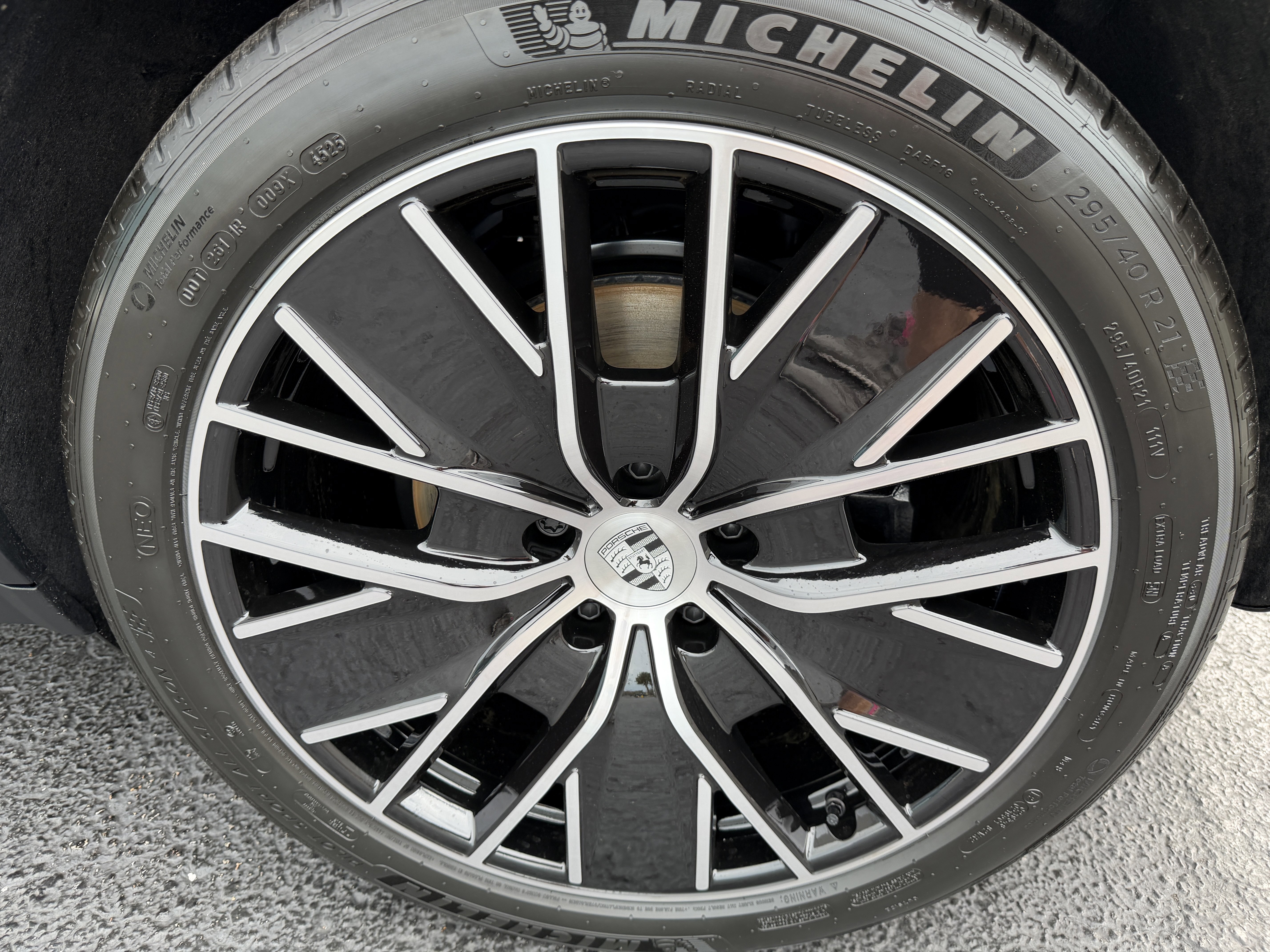 New 2026 Porsche Macan Electric image 9