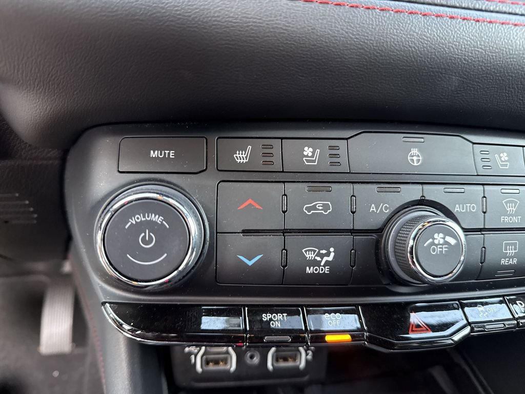 Used 2023 Dodge Durango R/T AWD/4WD image 35