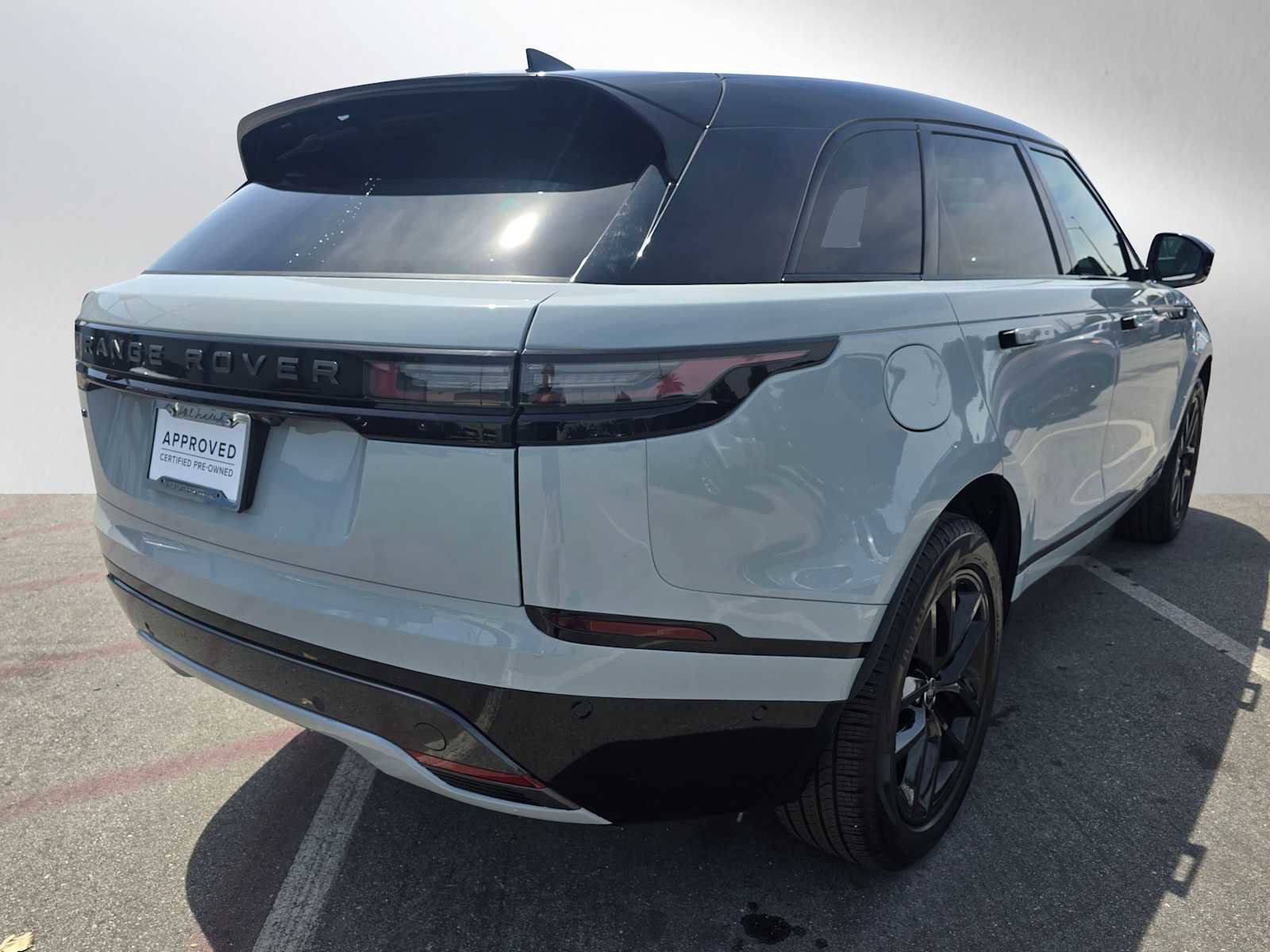 Used 2026 Land Rover Range Rover Velar Dynamic SE AWD/4WD image 5