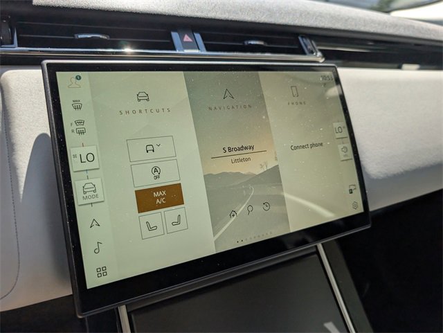 Used 2025 Land Rover Range Rover Velar Dynamic SE image 21