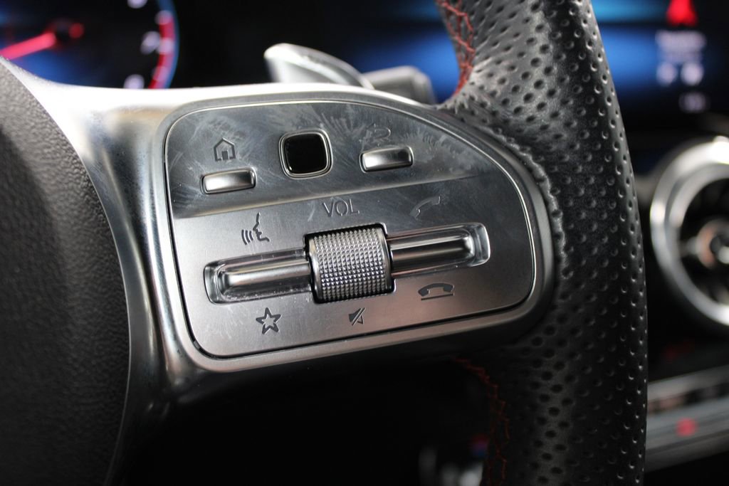 Used 2022 Mercedes-Benz GLA 35 AMG 4MATIC image 35