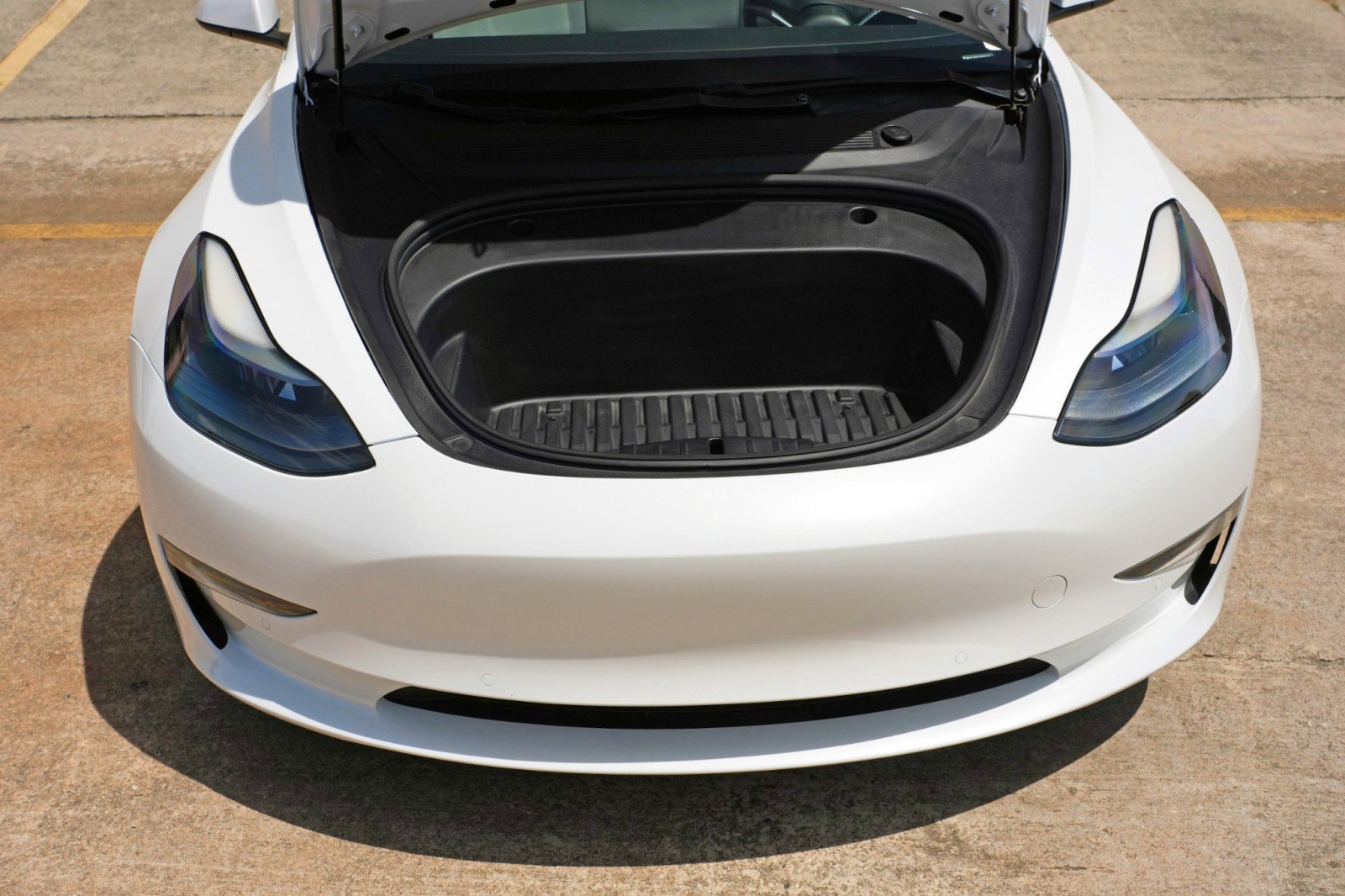 Used 2021 Tesla Model 3 Standard Range Plus image 8
