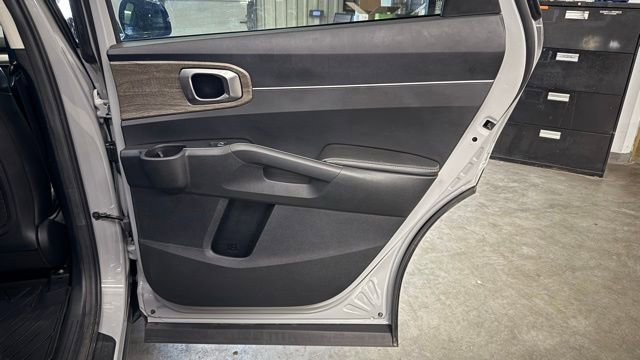 Used 2022 Kia Sorento S w/ Panoramic Sunroof Package image 26