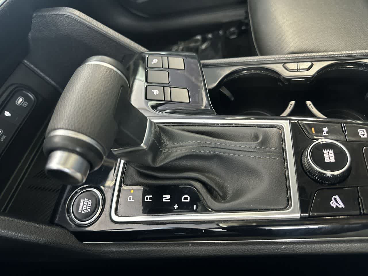 Used 2024 Kia Sportage EX FWD image 21