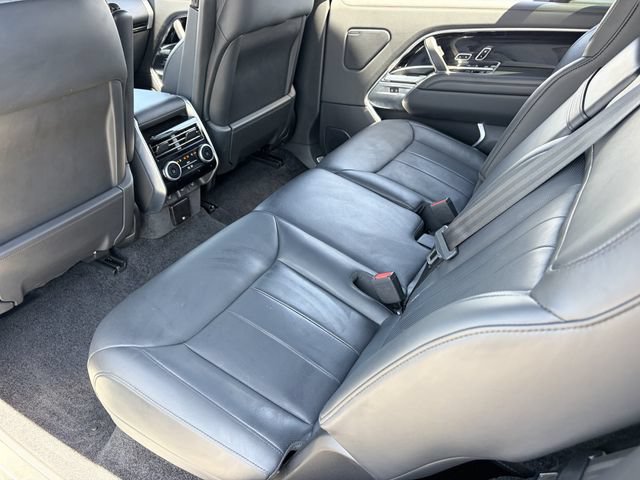 Used 2025 Land Rover Range Rover Long Wheelbase SE AWD/4WD image 24