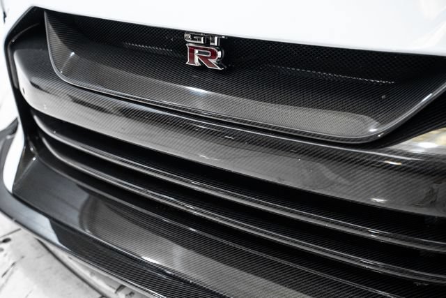 Used 2016 Nissan GT-R Black Edition AWD/4WD image 17