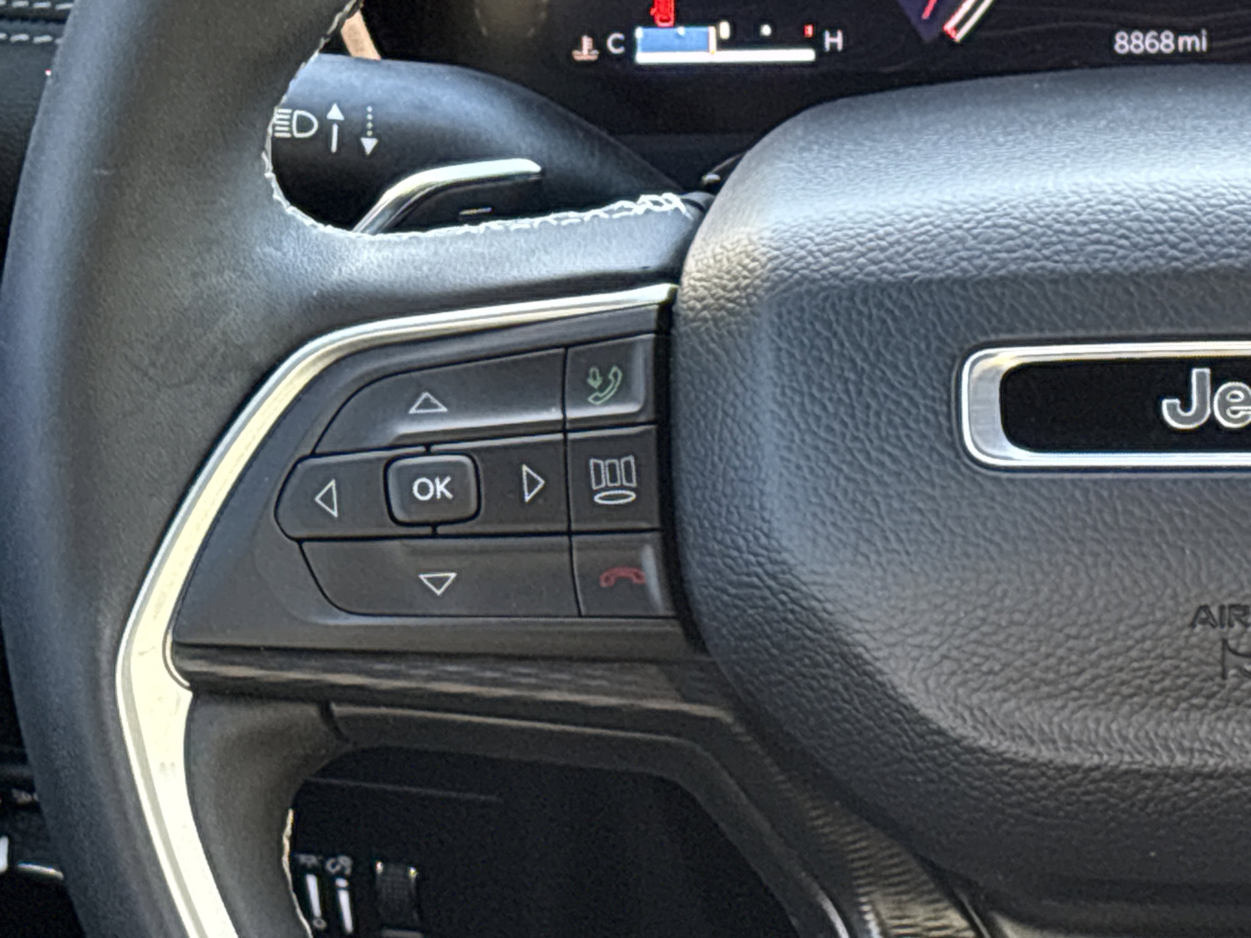 Certified 2025 Jeep Grand Cherokee L Altitude image 23