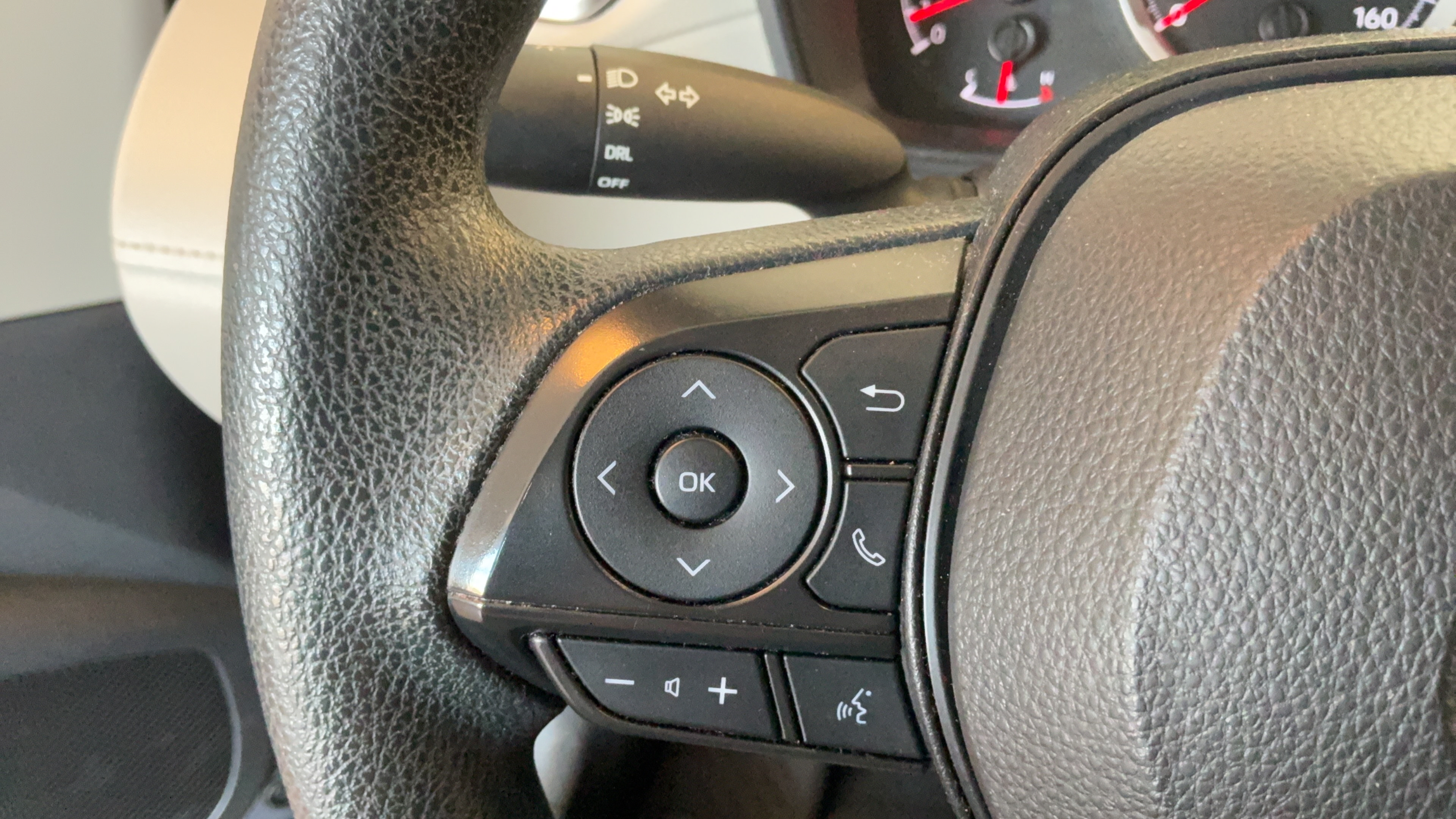 Certified 2022 Toyota Corolla Cross L AWD/4WD image 17