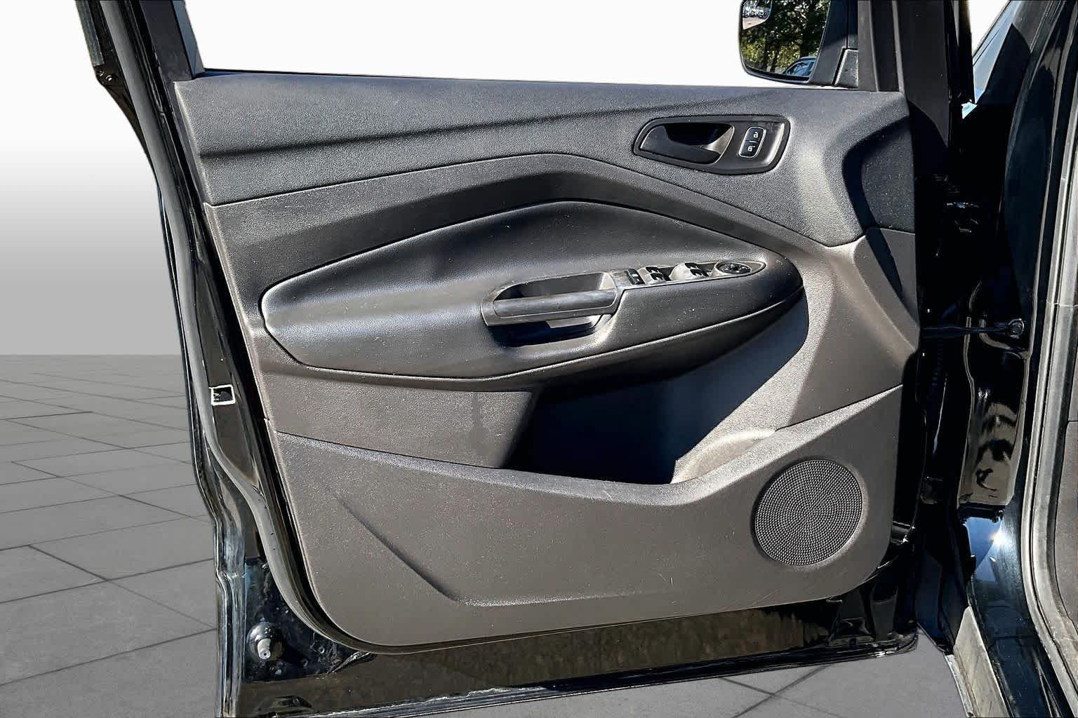 Used 2018 Ford Escape S FWD image 29