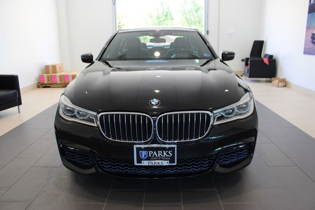 Used 2017 BMW 750i xDrive AWD/4WD image 13