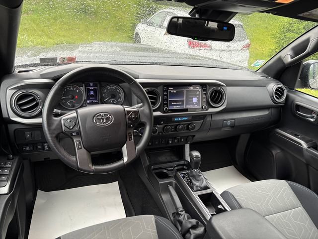 Used 2021 Toyota Tacoma TRD Sport w/ Technology Package AWD/4WD image 13