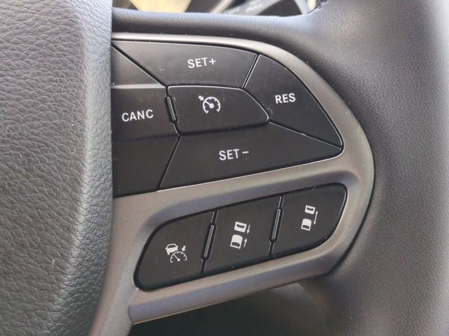 Used 2022 Jeep Cherokee Limited AWD/4WD image 26