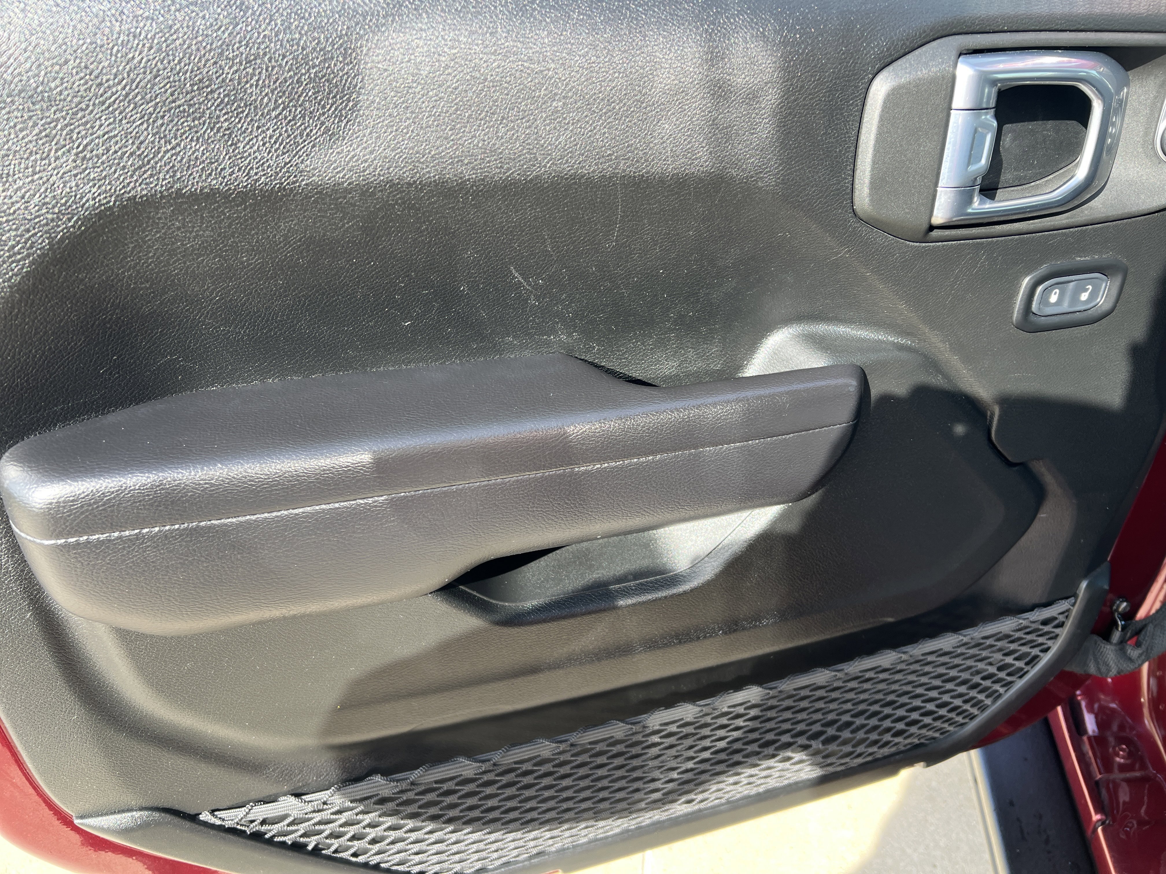 Used 2021 Jeep Wrangler Unlimited Willys image 13