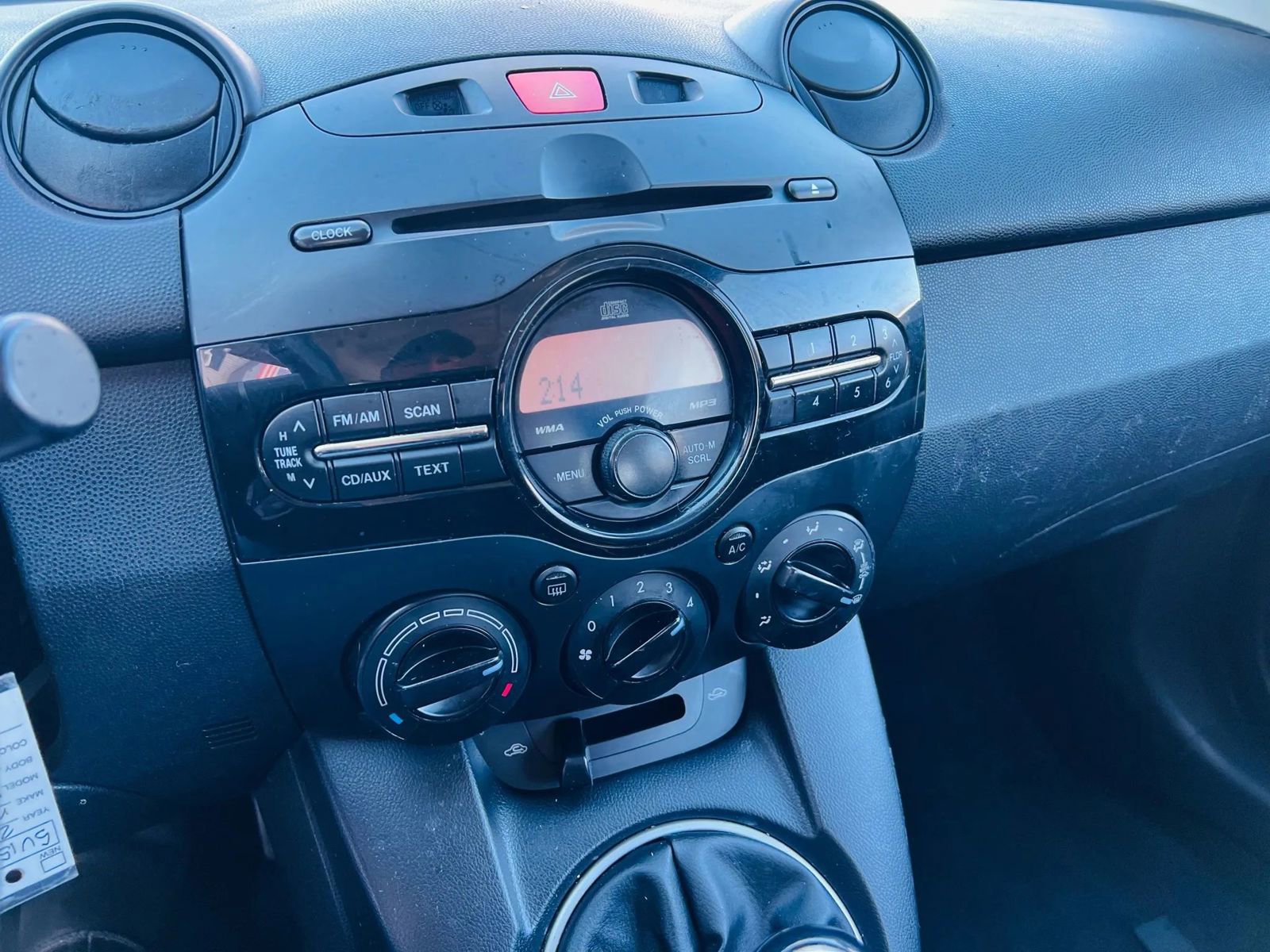 Used 2012 MAZDA MAZDA2 Sport image 27