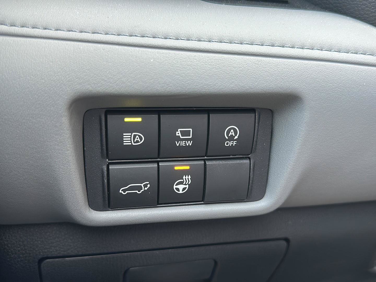 Used 2026 Toyota Highlander Limited AWD/4WD image 25