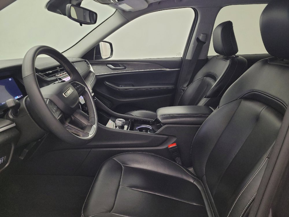 Used 2023 Jeep Grand Cherokee Limited AWD/4WD image 17