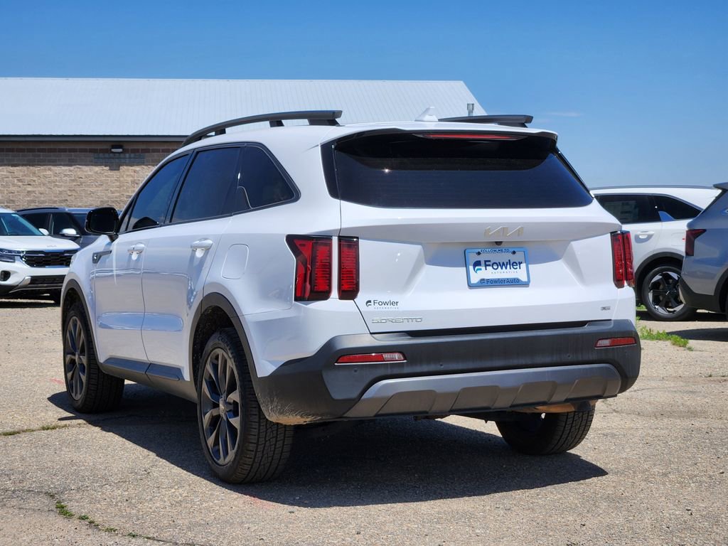 Used 2023 Kia Sorento X-Line EX AWD/4WD image 3