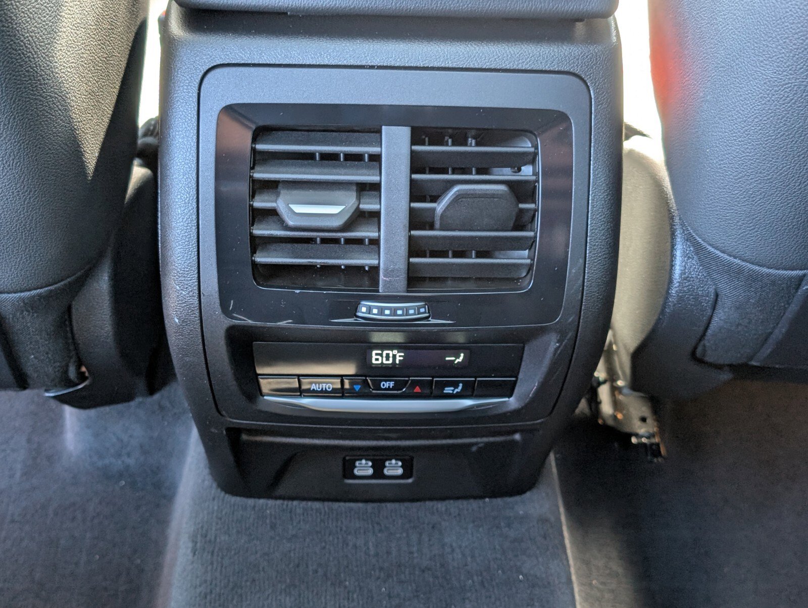 Used 2024 BMW X3 sDrive30i w/ Premium Package w/ZPA image 15