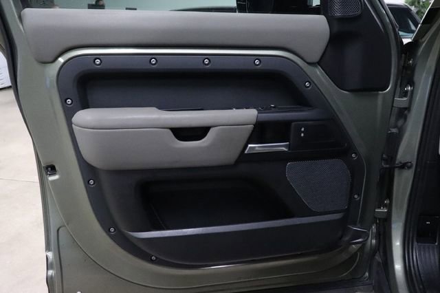 Used 2020 Land Rover Defender 110 S image 9