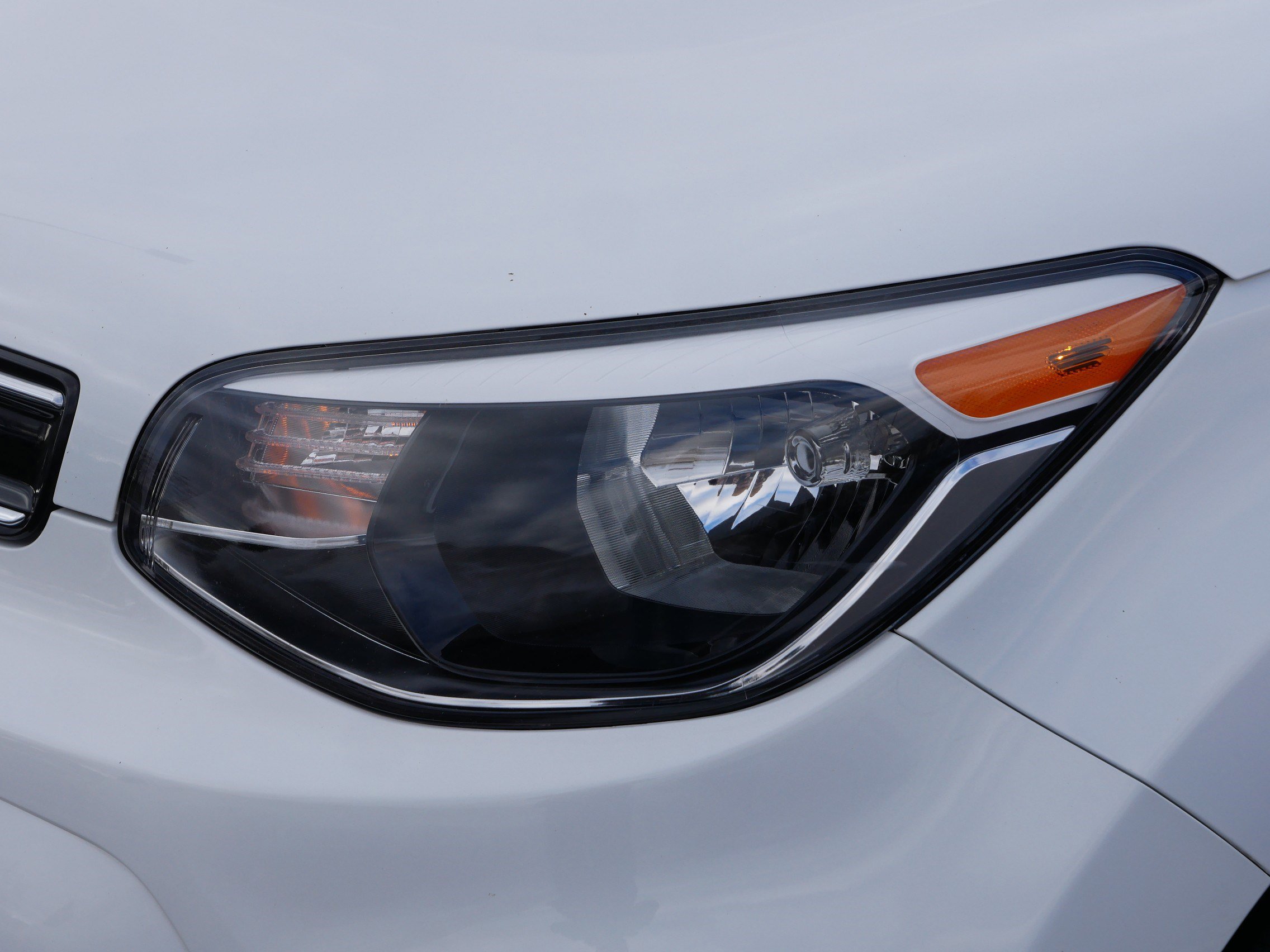 Used 2018 Kia Soul + image 16