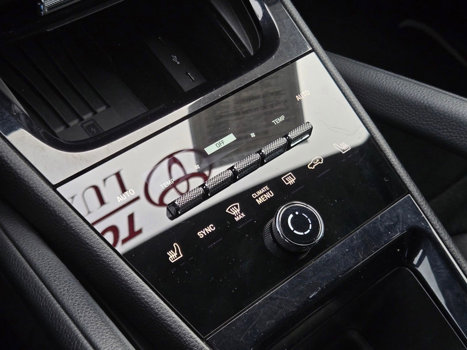 Used 2024 Porsche Cayenne image 20