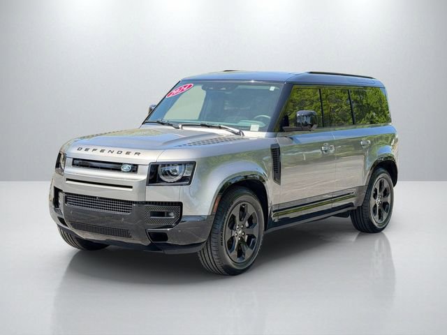 Used 2024 Land Rover Defender 110 X-Dynamic SE image 3