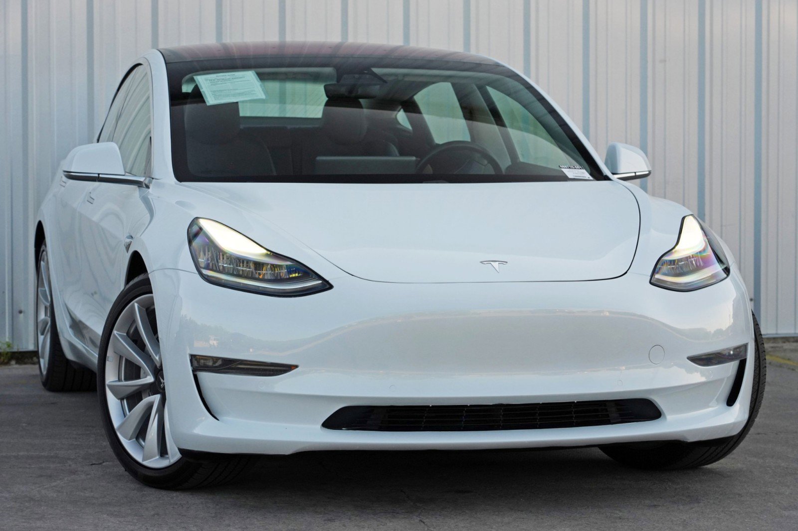 Used 2018 Tesla Model 3 Long Range image 2