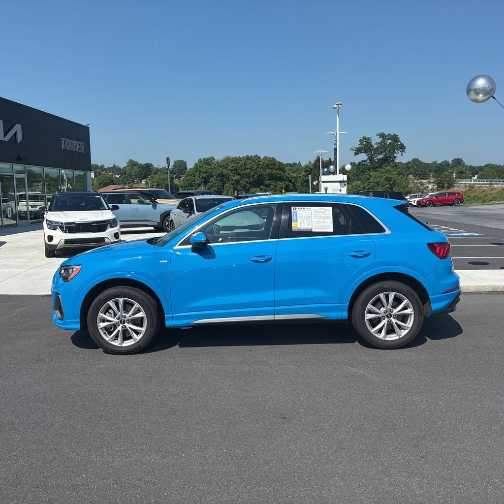 Used 2022 Audi Q3 2.0T Premium AWD/4WD image 2