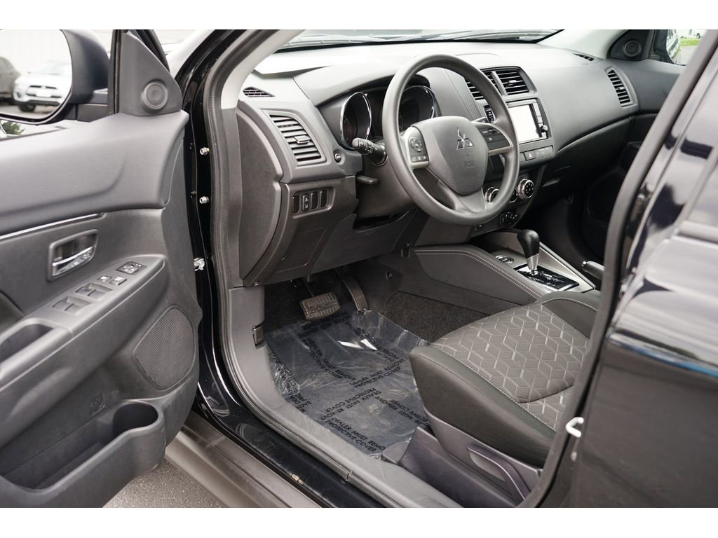 Used 2024 Mitsubishi Outlander Sport ES image 13