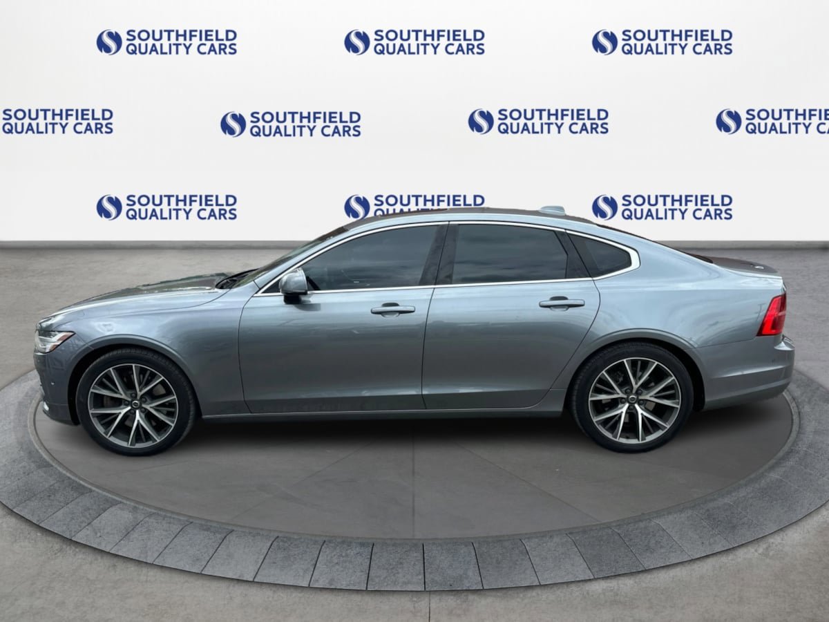 Used 2017 Volvo S90 T6 Momentum w/ Vision Package AWD/4WD image 3