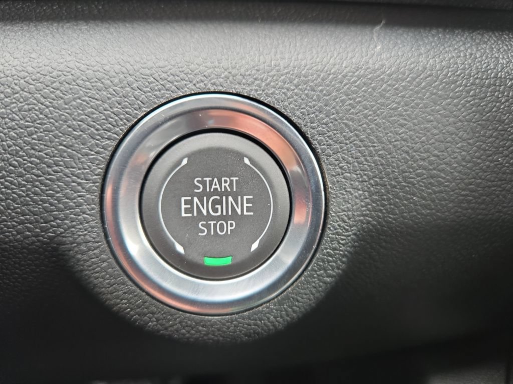 New 2026 GMC Terrain Elevation w/ Technology Package II FWD image 31