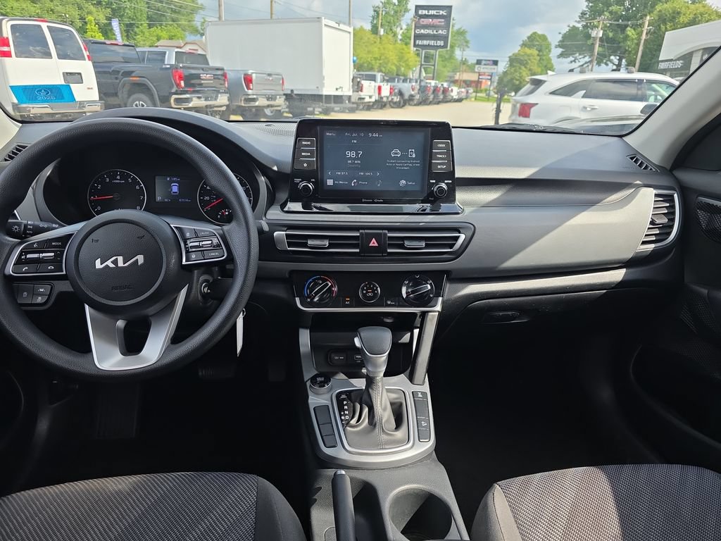 Certified 2023 Kia Seltos LX AWD/4WD image 12
