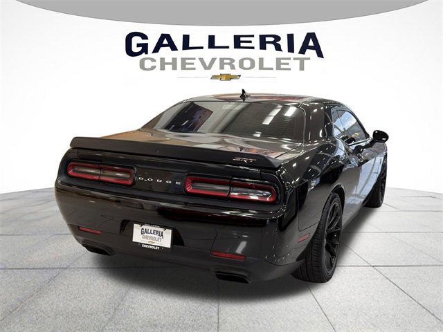 Used 2016 Dodge Challenger SRT Hellcat image 3