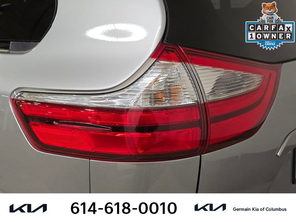Used 2017 Toyota Sienna LE image 16