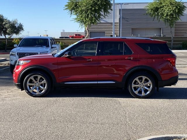 Used 2020 Ford Explorer Platinum w/ Premium Technology Package AWD/4WD image 3
