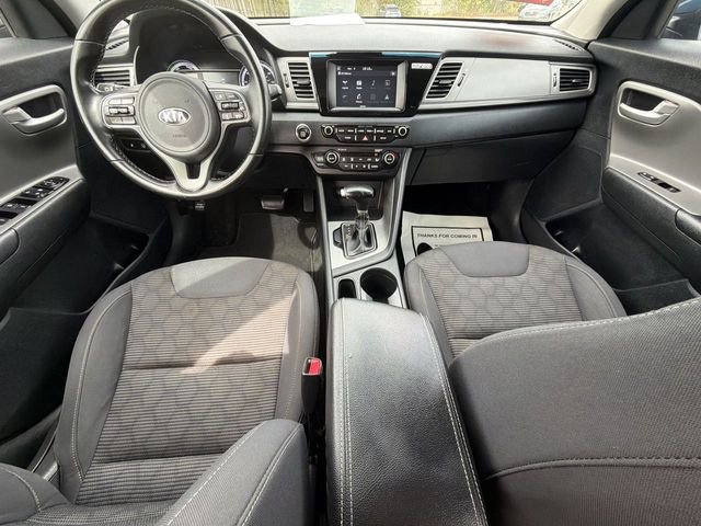 Used 2017 Kia Niro LX image 24
