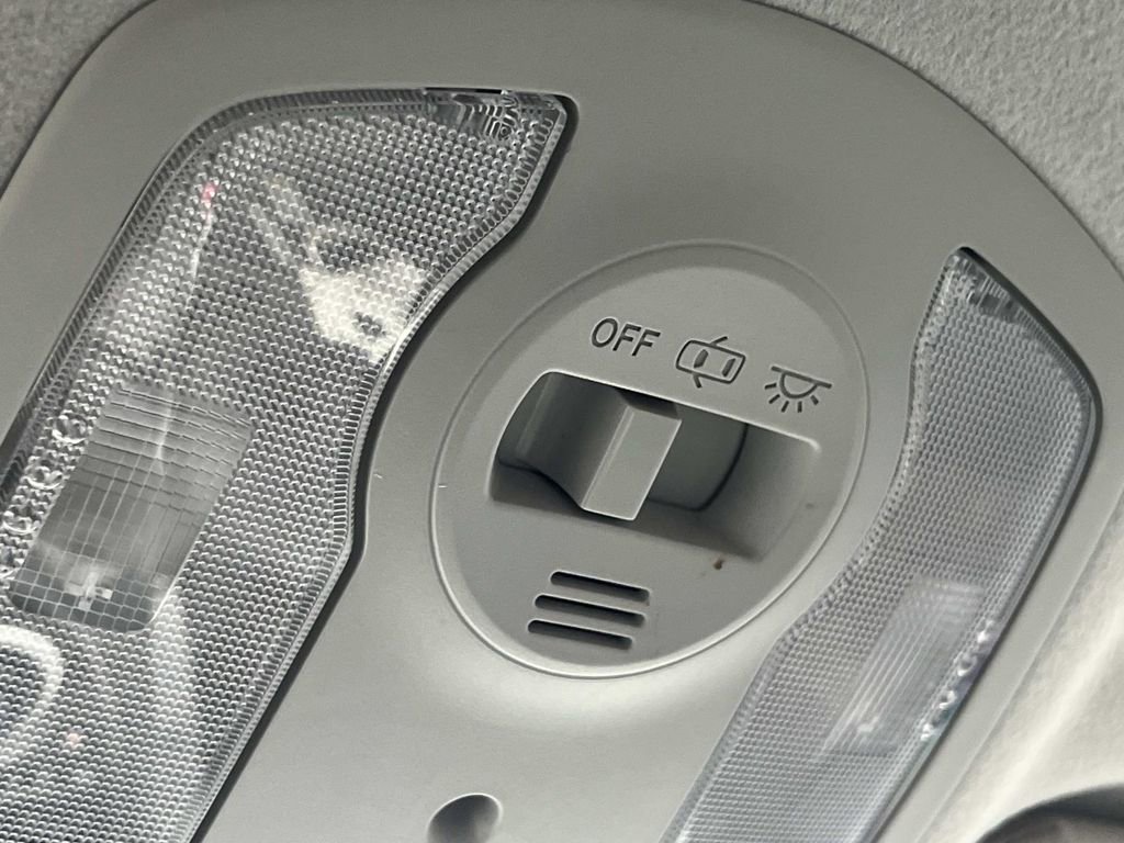 Used 2010 Toyota Prius Five image 27