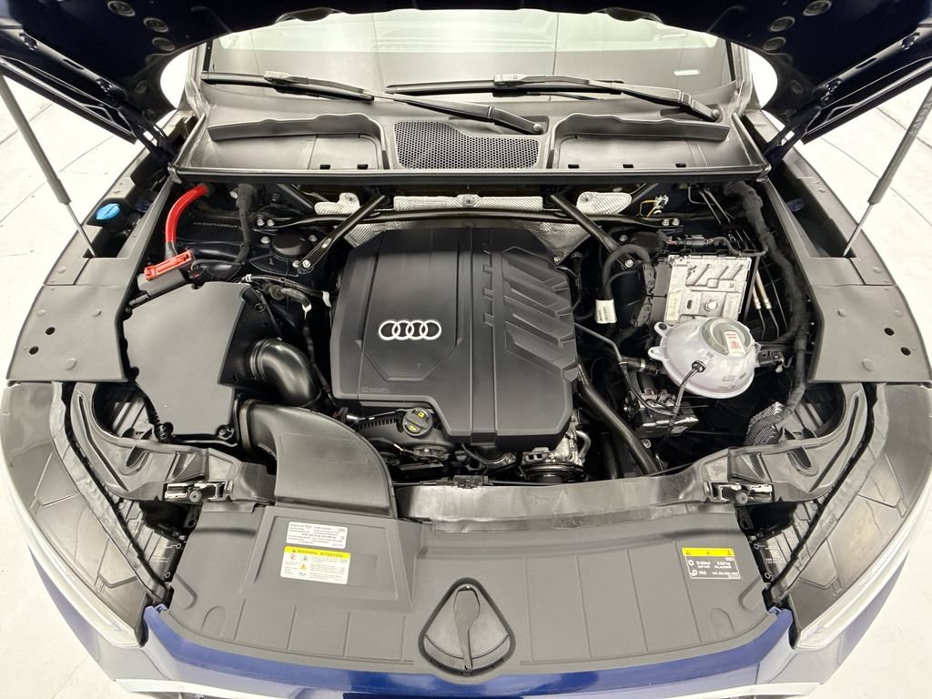 Certified 2025 Audi Q5 2.0T Premium Plus w/ Premium Plus Package AWD/4WD image 28