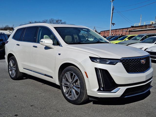 Used 2020 Cadillac XT6 Premium Luxury image 3