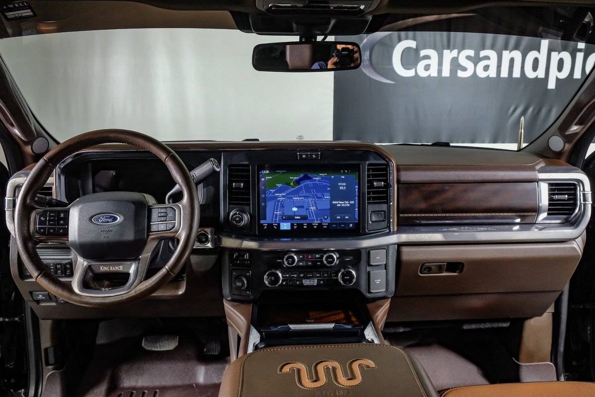 Used 2025 Ford F350 King Ranch image 14
