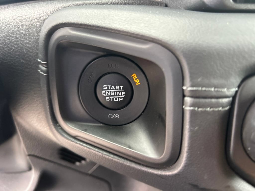 Used 2024 Jeep Wrangler Unlimited Sahara AWD/4WD image 41