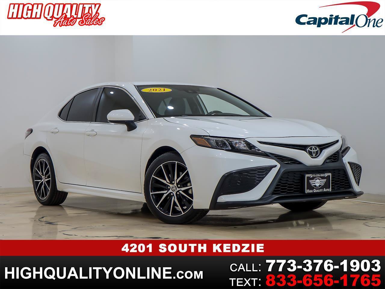 Used 2021 Toyota Camry SE FWD image 1