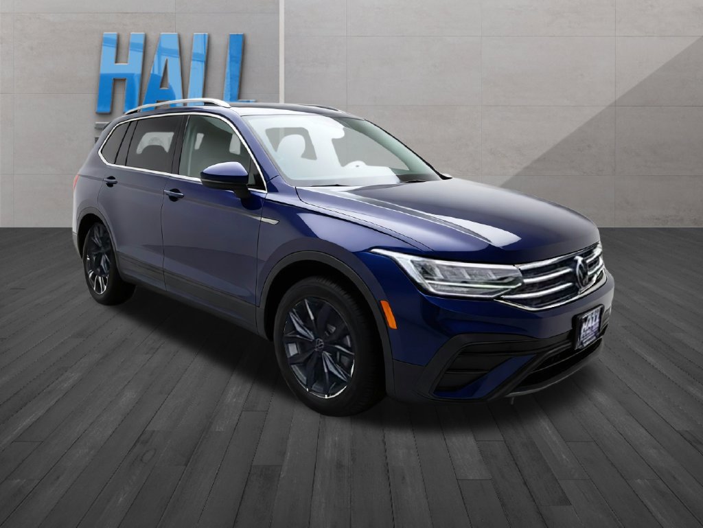 Certified 2023 Volkswagen Tiguan SE FWD image 9