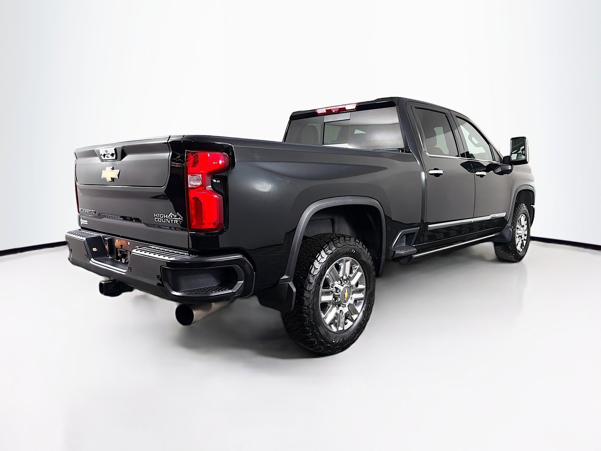 Used 2024 Chevrolet Silverado 2500 High Country w/ High Country Premium Package image 8