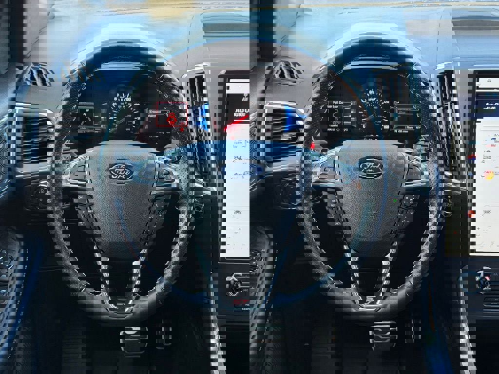 Certified 2022 Ford Edge ST image 39