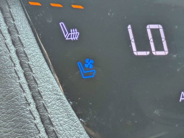 Used 2021 Cadillac XT5 Premium Luxury image 22