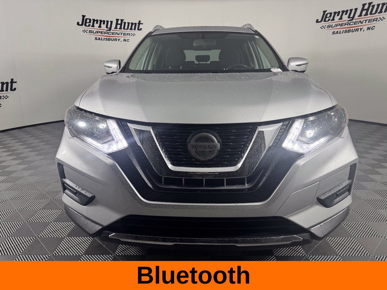 Used 2018 Nissan Rogue SV FWD image 5