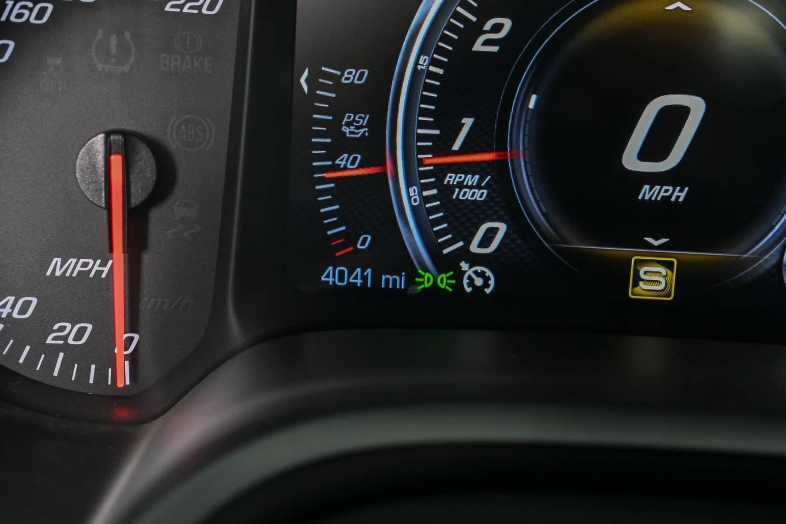 Used 2018 Chevrolet Corvette Z06 RWD image 33