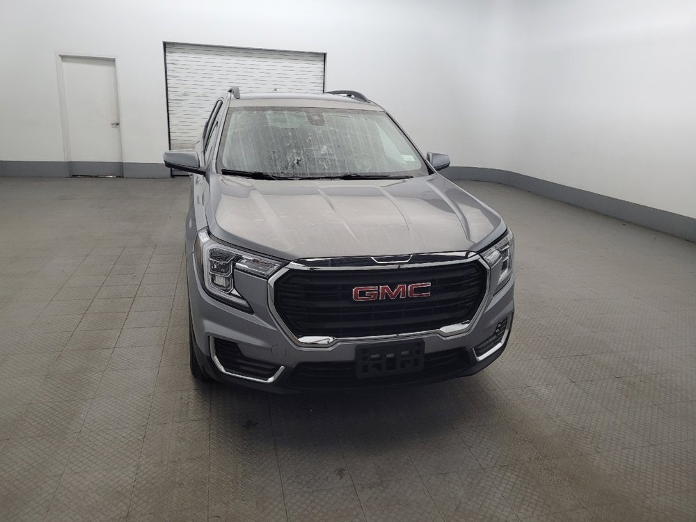 Used 2023 GMC Terrain SLE w/ Driver Convenience Package AWD/4WD image 14