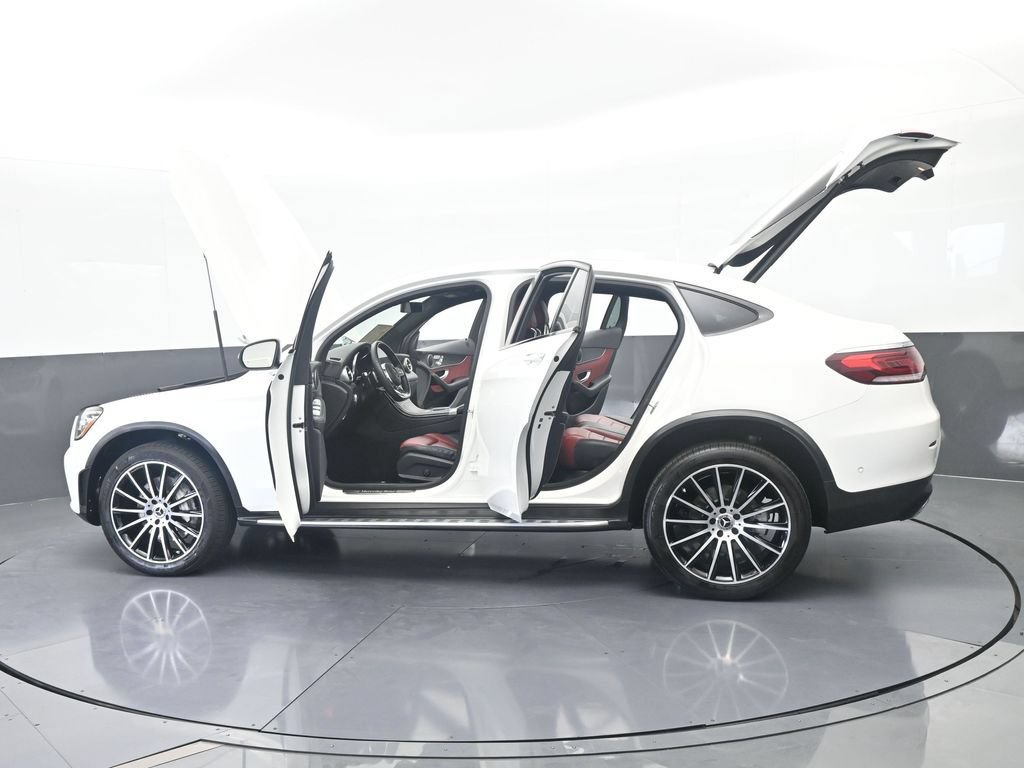 Used 2022 Mercedes-Benz GLC 300 4MATIC Coupe image 87